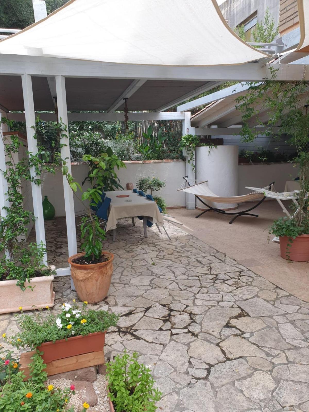 Casa Vacanza De Dinu SantʼAnna Arresi Exterior foto